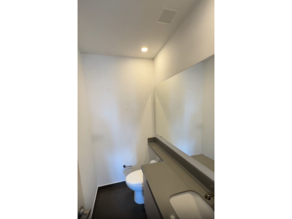 2BR Apartment in El Poblado (81 m²) for Sale - 4