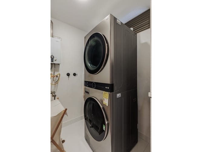 Apartamento en venta en El Poblado, Medellín · foto 3 de 20