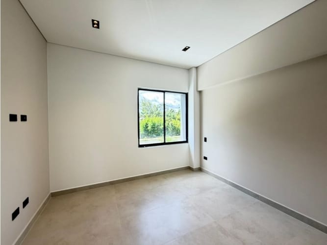 Casa de 3 alcobas en venta en Barro Blanco, Rionegro, 180 m² · foto 18 de 24