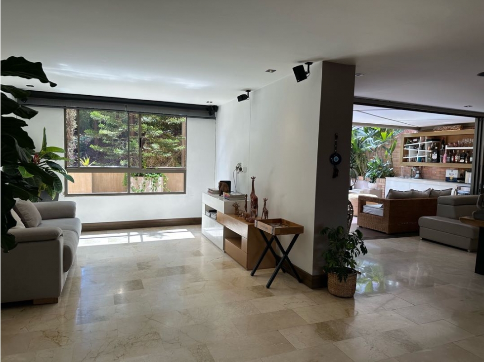 Apartamento en venta en El Poblado, Medellín · foto 9 de 24
