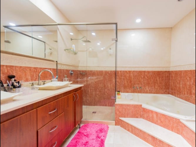 Casa de 3 alcobas en venta en Loma Del Esmeraldal, Envigado, 273 m² · foto 12 de 16
