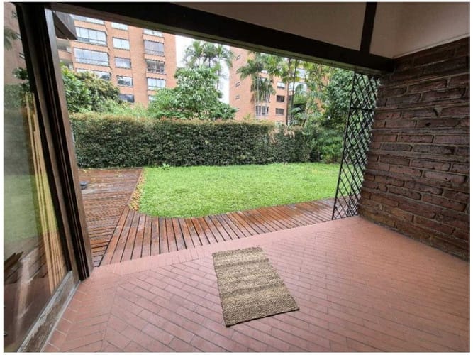 Casa de 5 alcobas en venta en El Poblado, Medellín, 300 m² · foto 5 de 24