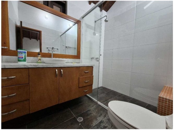 Casa de 5 alcobas en venta en El Poblado, Medellín, 300 m² · foto 23 de 24