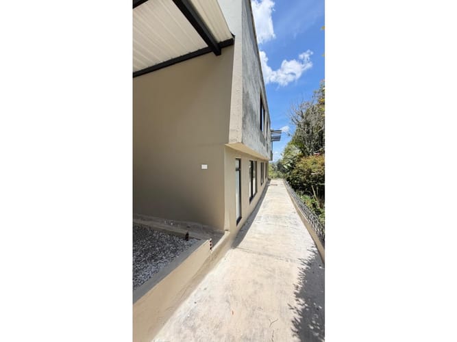 Casa de 3 alcobas en venta en El Porvenir, Rionegro, 370 m² · foto 5 de 24