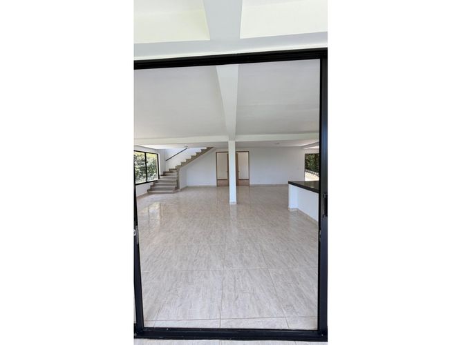 Casa de 3 alcobas en venta en El Porvenir, Rionegro, 370 m² · foto 9 de 24