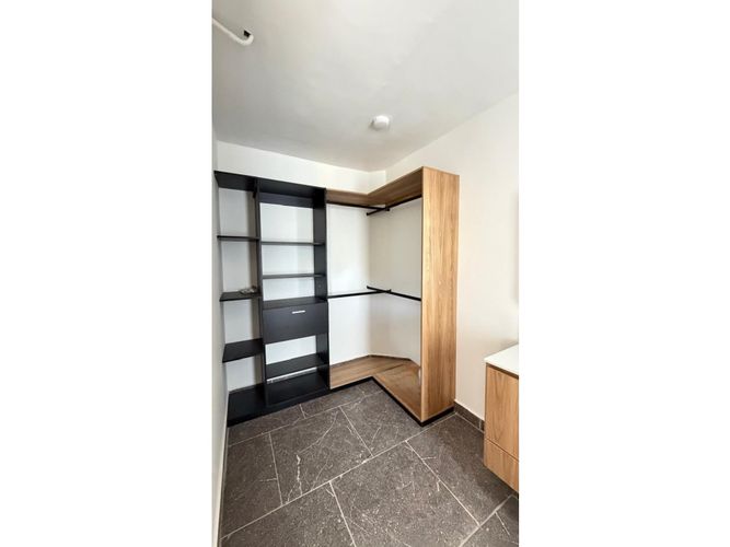 Casa de 3 alcobas en venta en El Porvenir, Rionegro, 370 m² · foto 18 de 24
