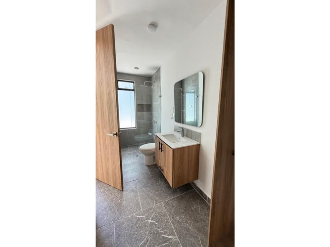 Casa de 3 alcobas en venta en El Porvenir, Rionegro, 370 m² · foto 23 de 24