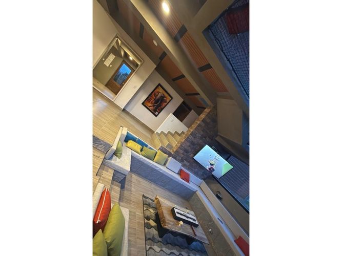 Casa de 4 alcobas en venta en Santa Elena, Guarne, 300 m² · foto 4 de 19
