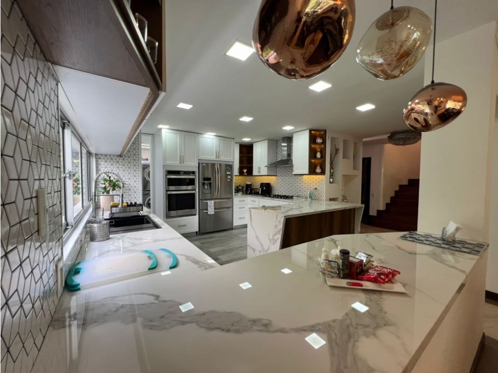 4BR House in El Poblado (520 m²) - 4