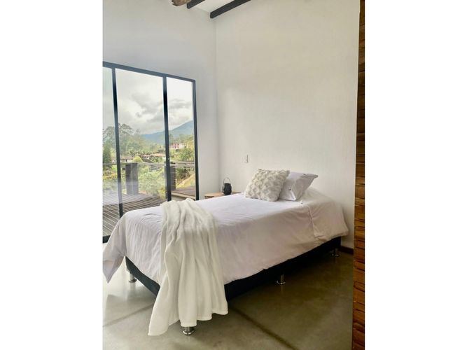 Casa de 3 alcobas en venta en San Antonio De Pereira, El Carmen de Viboral, 200 m² · foto 10 de 18