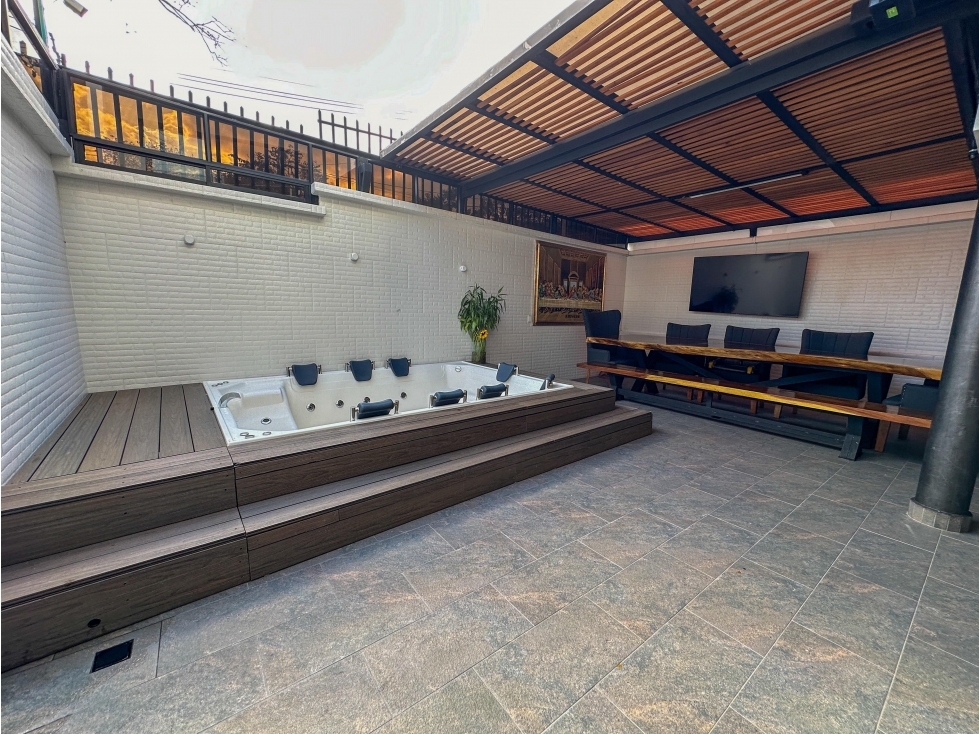 Casa en arriendo en La Candelaria, Medellín · foto 22 de 24