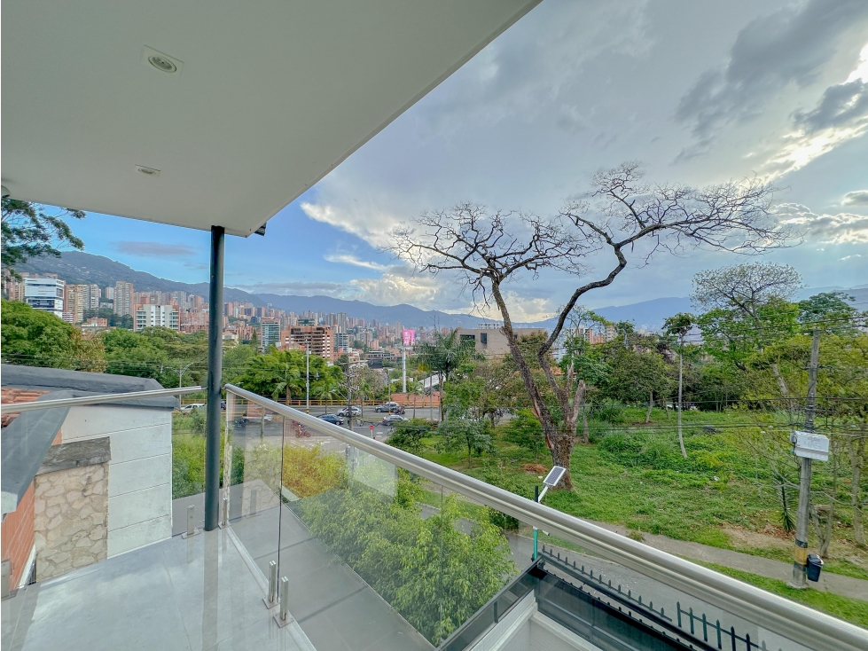 Casa en arriendo en La Candelaria, Medellín · foto 23 de 24