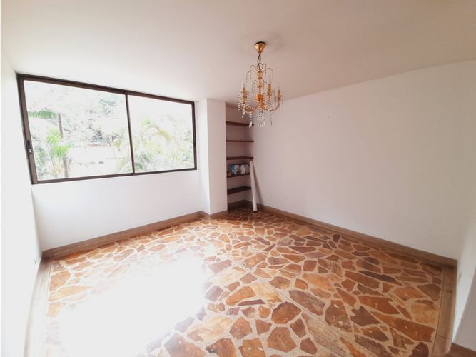Apartamento de 3 alcobas en arriendo en Los Balsos, Medellín, 200 m² · foto 10 de 24