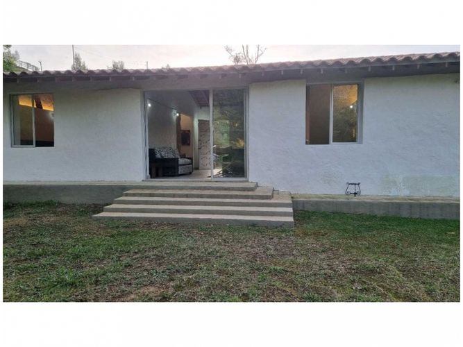 Casa de 3 alcobas en venta en El Carmen De Viboral, El Carmen de Viboral, 180 m² · foto 12 de 14