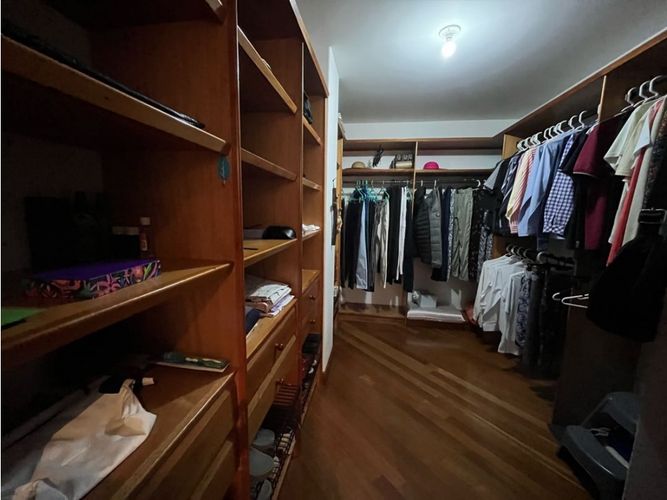 Apartamento de 4 alcobas en venta en La Florida, Medellín, 410 m² · foto 4 de 24