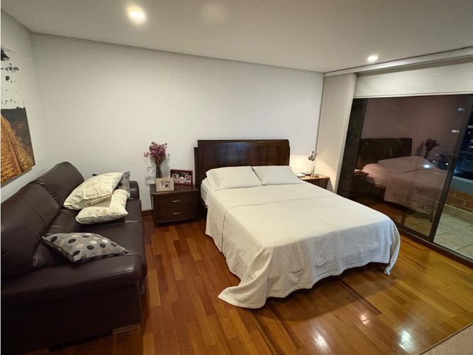 Apartamento de 3 alcobas en venta en Los Naranjos, Medellín, 170 m² · foto 6 de 24