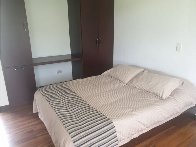 Casa de 5 alcobas en venta en Llano Grande, Rionegro, 550 m² · foto 5 de 7