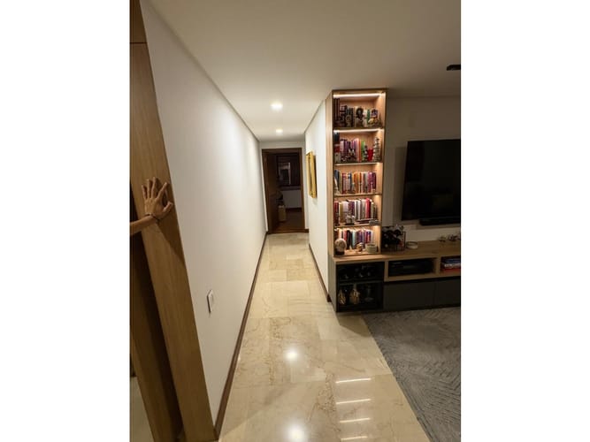 Apartamento de 3 alcobas en venta en Los Naranjos, Medellín, 170 m² · foto 9 de 24