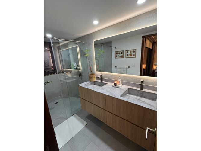 Apartamento de 3 alcobas en venta en Los Naranjos, Medellín, 170 m² · foto 10 de 24