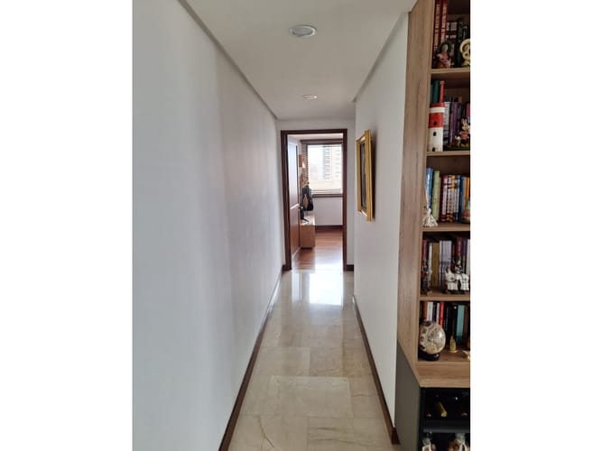 Apartamento de 3 alcobas en venta en Los Naranjos, Medellín, 170 m² · foto 13 de 24