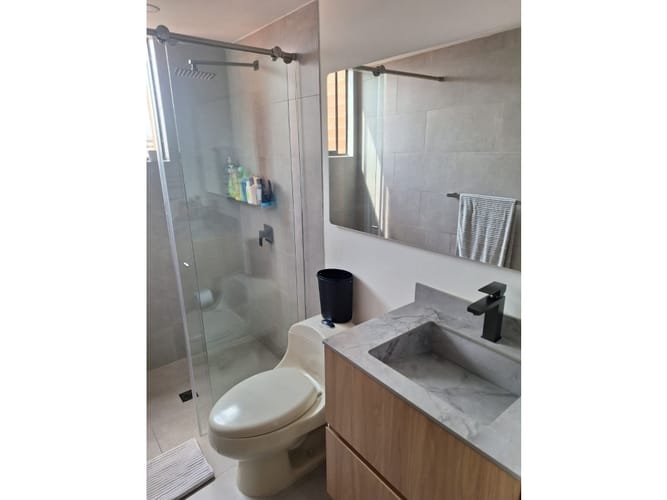 Apartamento de 3 alcobas en venta en Los Naranjos, Medellín, 170 m² · foto 15 de 24