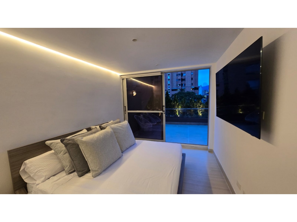 Apartamento en arriendo en El Poblado, Medellín · foto 9 de 24