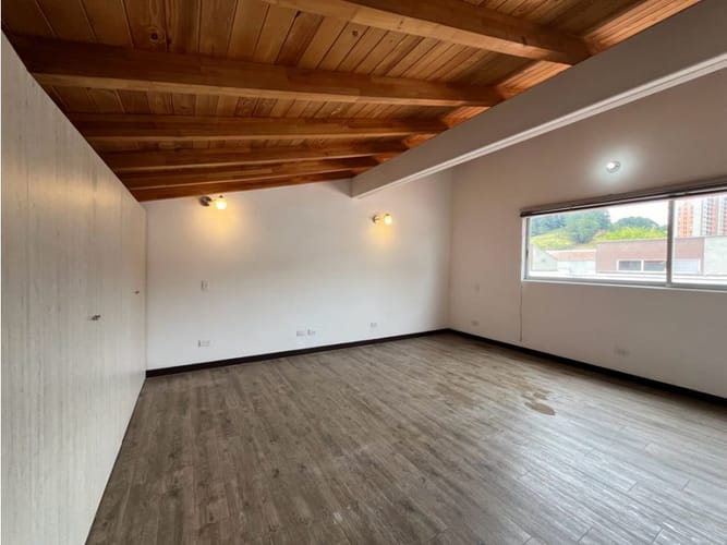 Casa de 4 alcobas en venta en El Porvenir, Rionegro, 220 m² · foto 7 de 22