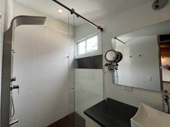 Casa de 4 alcobas en venta en El Porvenir, Rionegro, 220 m² · foto 10 de 22