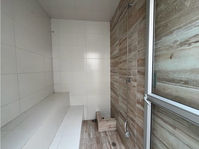 Casa de 4 alcobas en venta en El Porvenir, Rionegro, 220 m² · foto 19 de 22