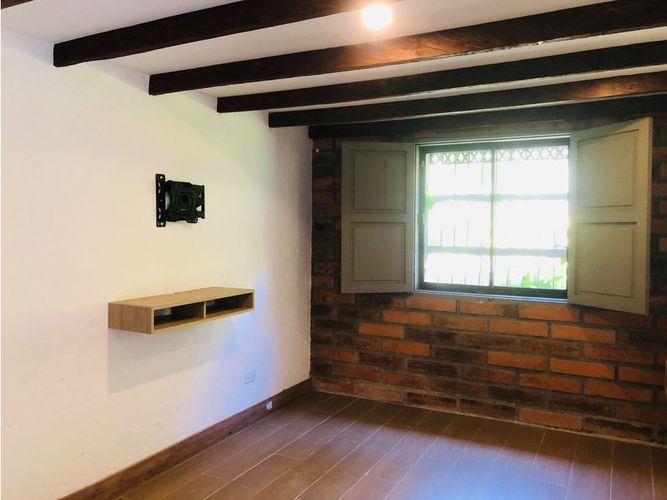 Casa de 3 alcobas en venta en El Porvenir, Rionegro, 380 m² · foto 6 de 14