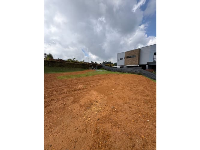 Lote en venta en Las Palmas, Envigado, 2363 m² · foto 5 de 6