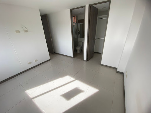Apartamento en arriendo en Los Colegios, Rionegro · foto 2 de 18