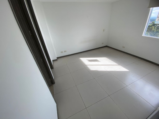 Apartamento en arriendo en Los Colegios, Rionegro · foto 5 de 18