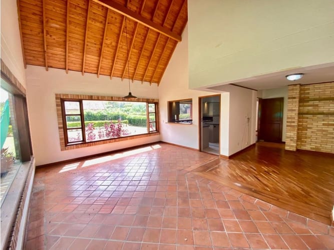 Casa de 4 alcobas en arriendo en Llano Grande, Rionegro, 300 m² · foto 19 de 24