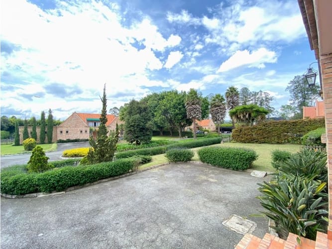 Casa de 4 alcobas en arriendo en Llano Grande, Rionegro, 300 m² · foto 21 de 24