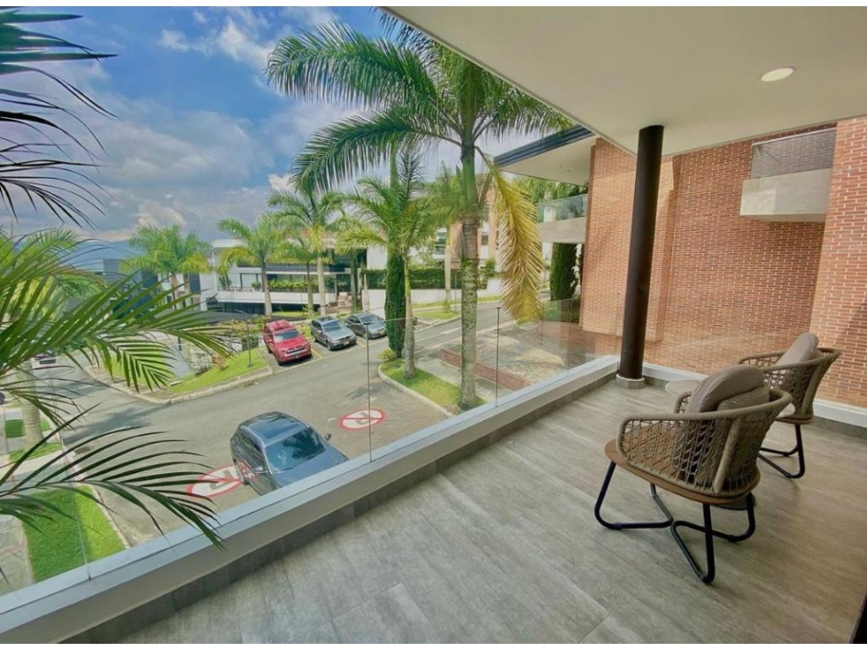 Casa en arriendo en El Poblado, Medellín · foto 12 de 24
