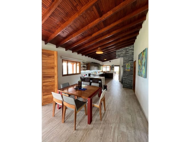 Casa de 4 alcobas en arriendo en Guarne, 237 m² · foto 15 de 16