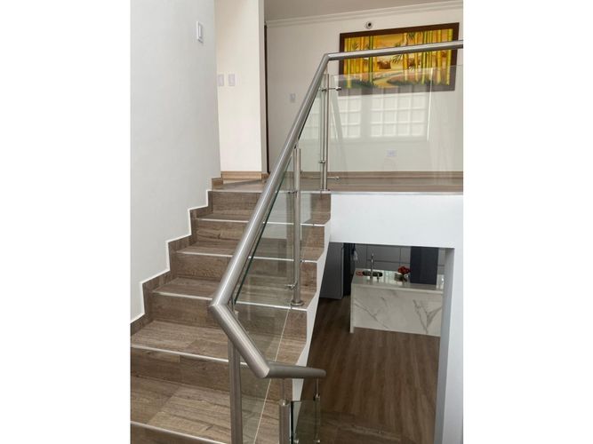 Casa de 5 alcobas en arriendo en El Porvenir, Guarne, 400 m² · foto 19 de 24