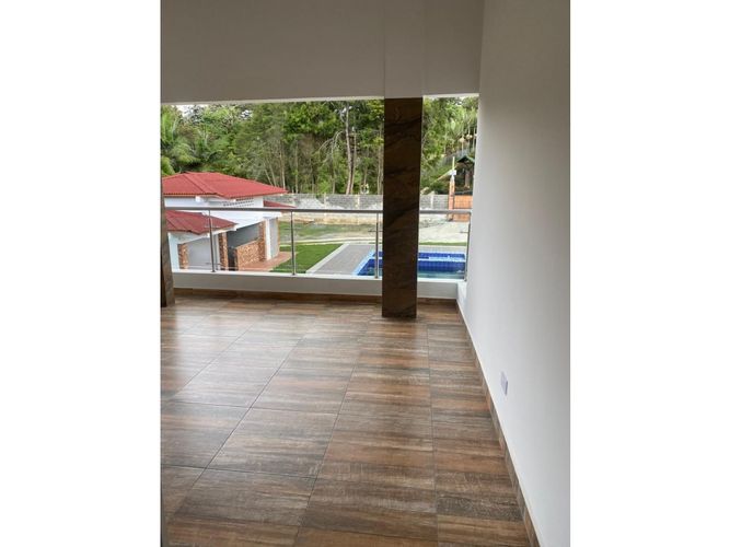 Casa de 5 alcobas en arriendo en El Porvenir, Guarne, 400 m² · foto 24 de 24