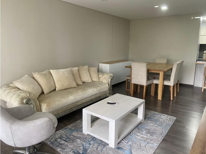 Apartamento de 2 alcobas en arriendo en Llano Grande, Rionegro, 90 m² · foto 2 de 8