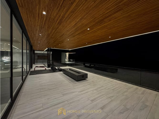 Casa de 7 alcobas en arriendo en El Tablazo, Rionegro, 1000 m² · foto 11 de 24