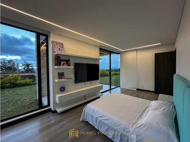 Casa de 7 alcobas en arriendo en El Tablazo, Rionegro, 1000 m² · foto 12 de 24