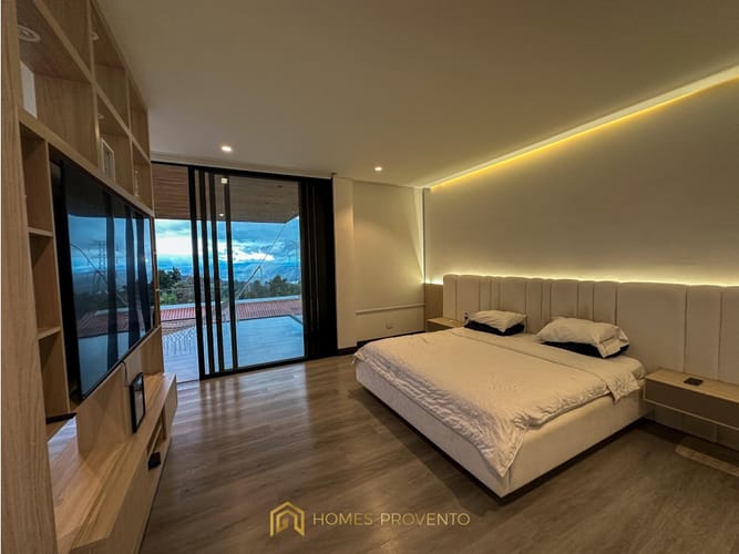 Casa de 7 alcobas en arriendo en El Tablazo, Rionegro, 1000 m² · foto 15 de 24