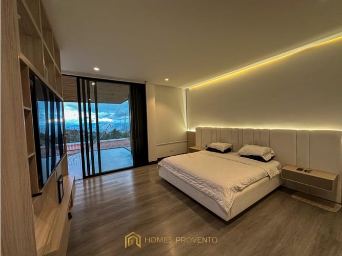 Casa de 7 alcobas en arriendo en El Tablazo, Rionegro, 1000 m² · foto 17 de 24