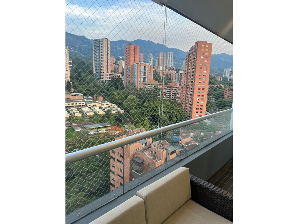 Apartamento en arriendo en El Poblado, Medellín · foto 5 de 24