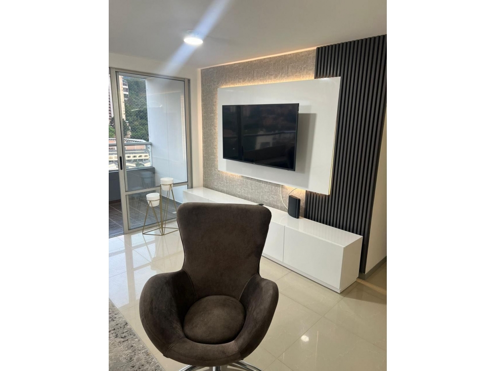 Apartamento en arriendo en El Poblado, Medellín · foto 7 de 24