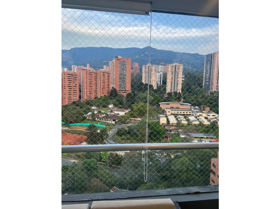 Apartamento en arriendo en El Poblado, Medellín · foto 11 de 24
