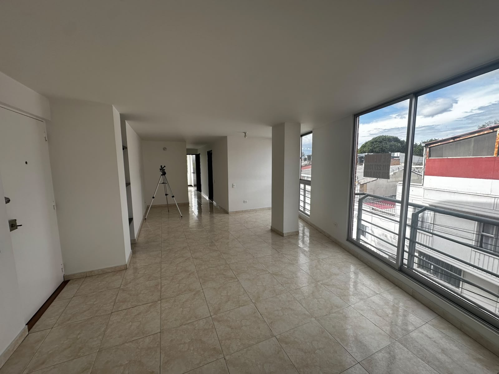 Apartamento en venta en Normandia, Bogotá · foto 2 de 11
