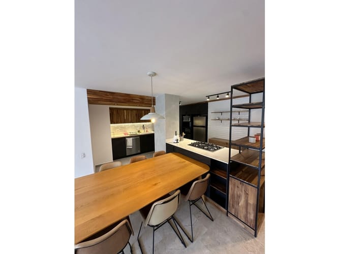 Apartaestudio en arriendo en El Castillo, Medellín, 130 m² · foto 7 de 12