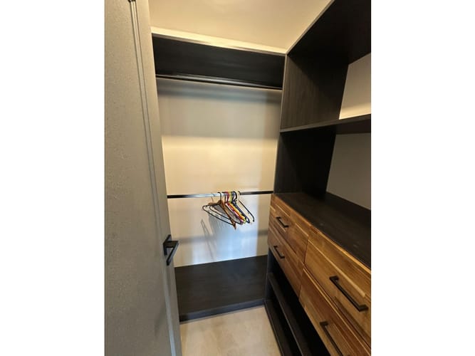 Apartaestudio en arriendo en El Castillo, Medellín, 130 m² · foto 8 de 12